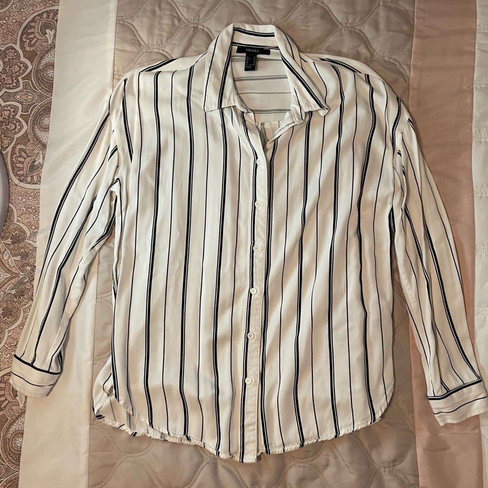 Forever 21 black and white striped long sleeve button up